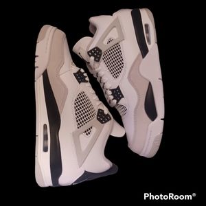 Jordan military black retro 4 black, white, Grey authentic